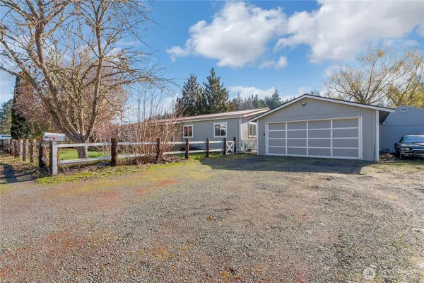 $414,950 | 31421 62nd Ave Court South, Roy, WA 98580