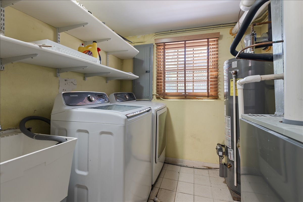 33 Half Day Road Lincolnshire, IL 60069 - Photo 26 of 38 a utility room with dryer and washer