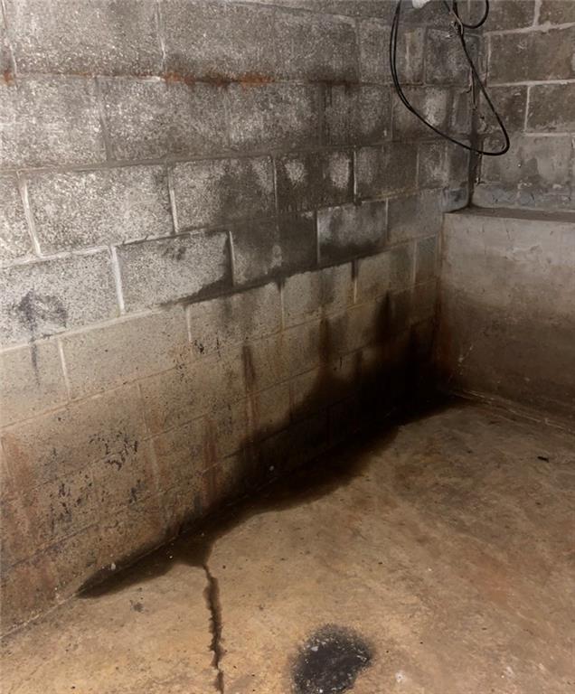 88 Fleming Road Grove City, PA 16127 - Photo 20 of 20 a view of a room