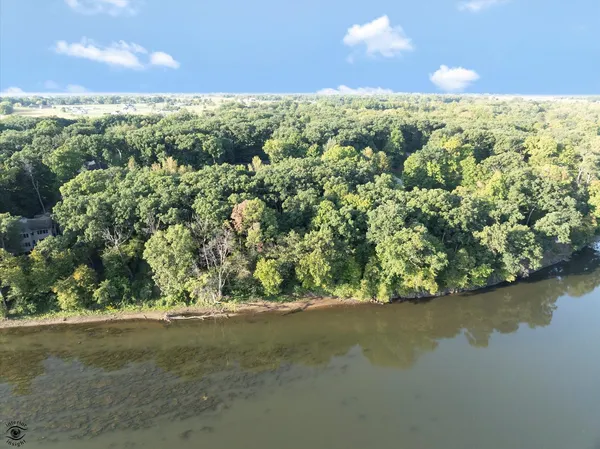 $185,900 | 1905 Indian Trail, Kankakee, IL 60901