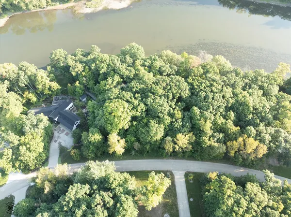 $185,900 | 1905 Indian Trail, Kankakee, IL 60901