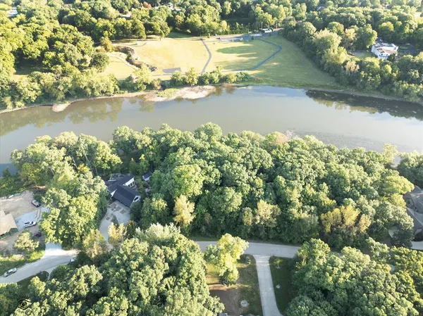 $185,900 | 1905 Indian Trail, Kankakee, IL 60901