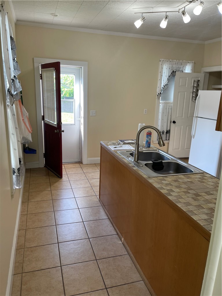 313 Roe Avenue Elmira, NY 14901 - Photo 12 of 22