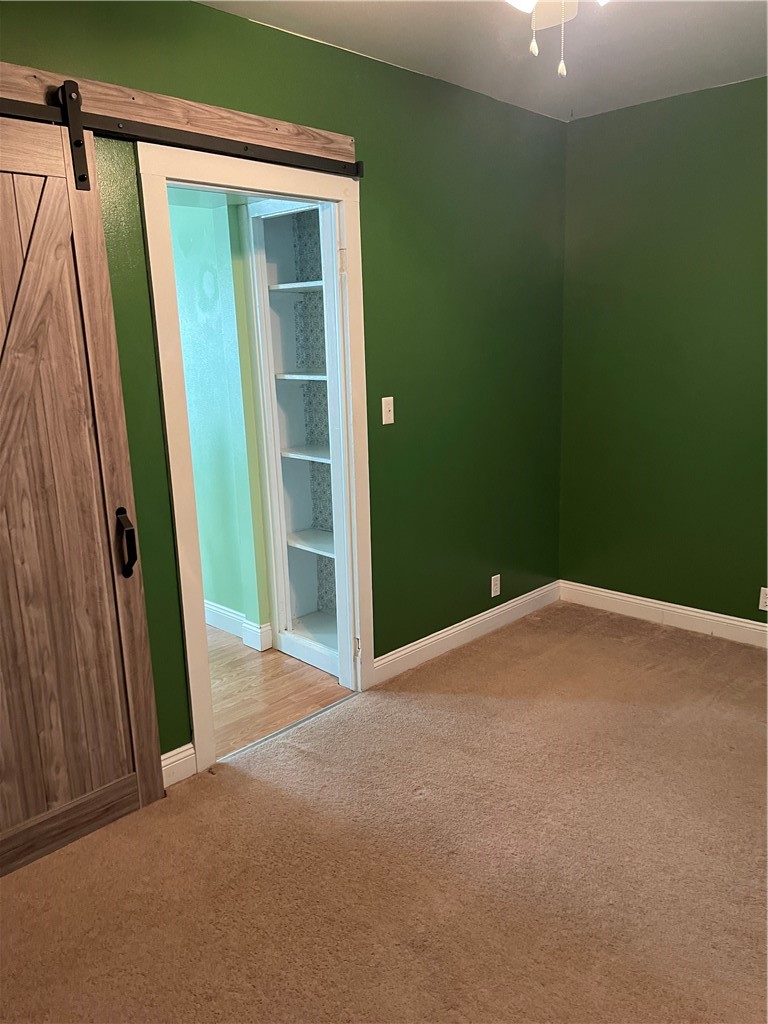 313 Roe Avenue Elmira, NY 14901 - Photo 3 of 22