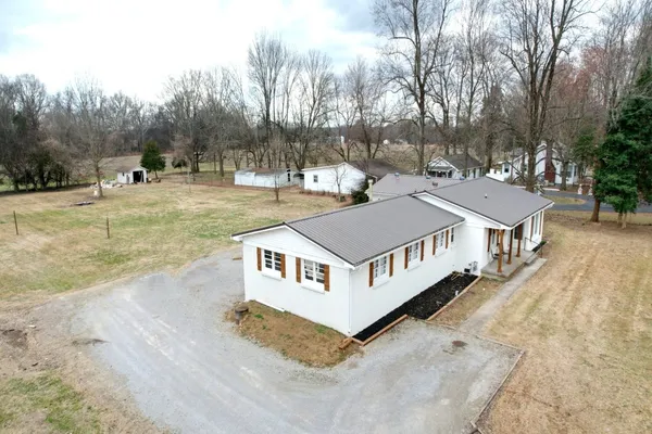 $239,900 | 6062 South US 45 Road, Metropolis, IL 62960
