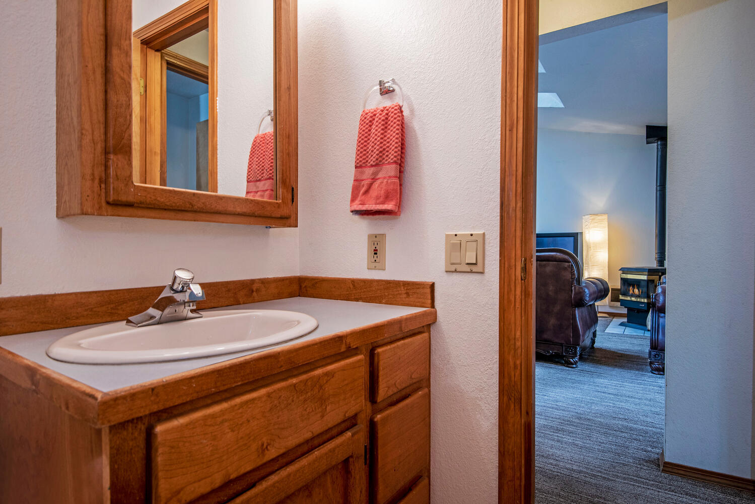 1906 Southwest Forest Ridge Avenue Bend, OR 97702 - Photo 12 of 19 Second full bath