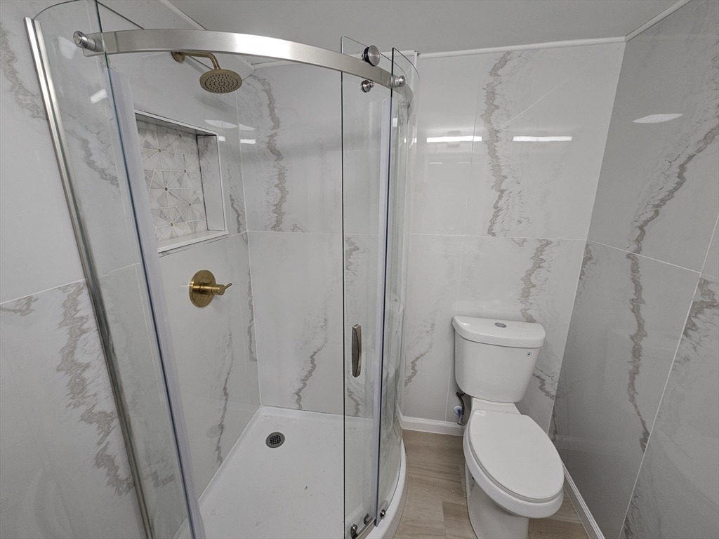 113 Lexington Street Springfield, MA 01107 - Photo 13 of 17