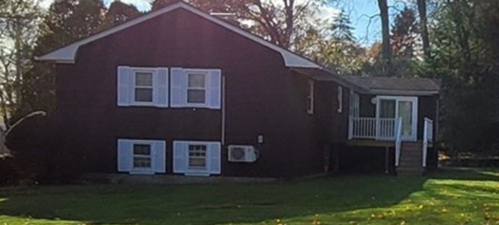 30 Miscoe Road Worcester, MA 01604 - Photo 4 of 42 Gallery Image 4