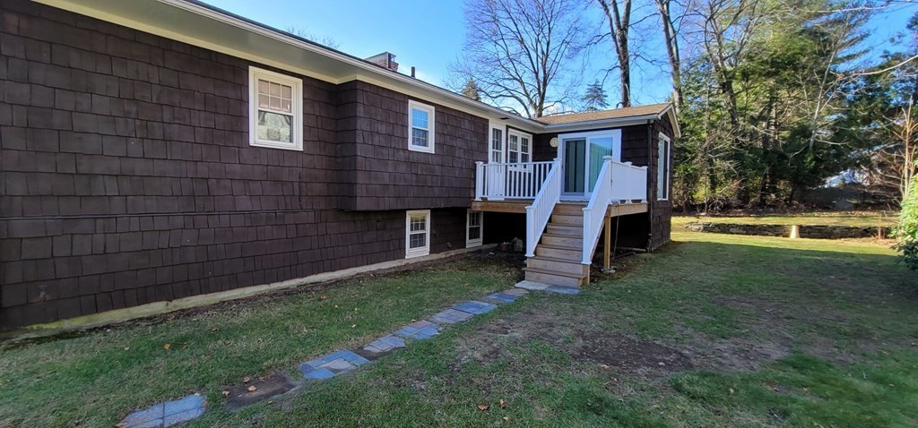 30 Miscoe Road Worcester, MA 01604 - Photo 8 of 42 Gallery Image 8