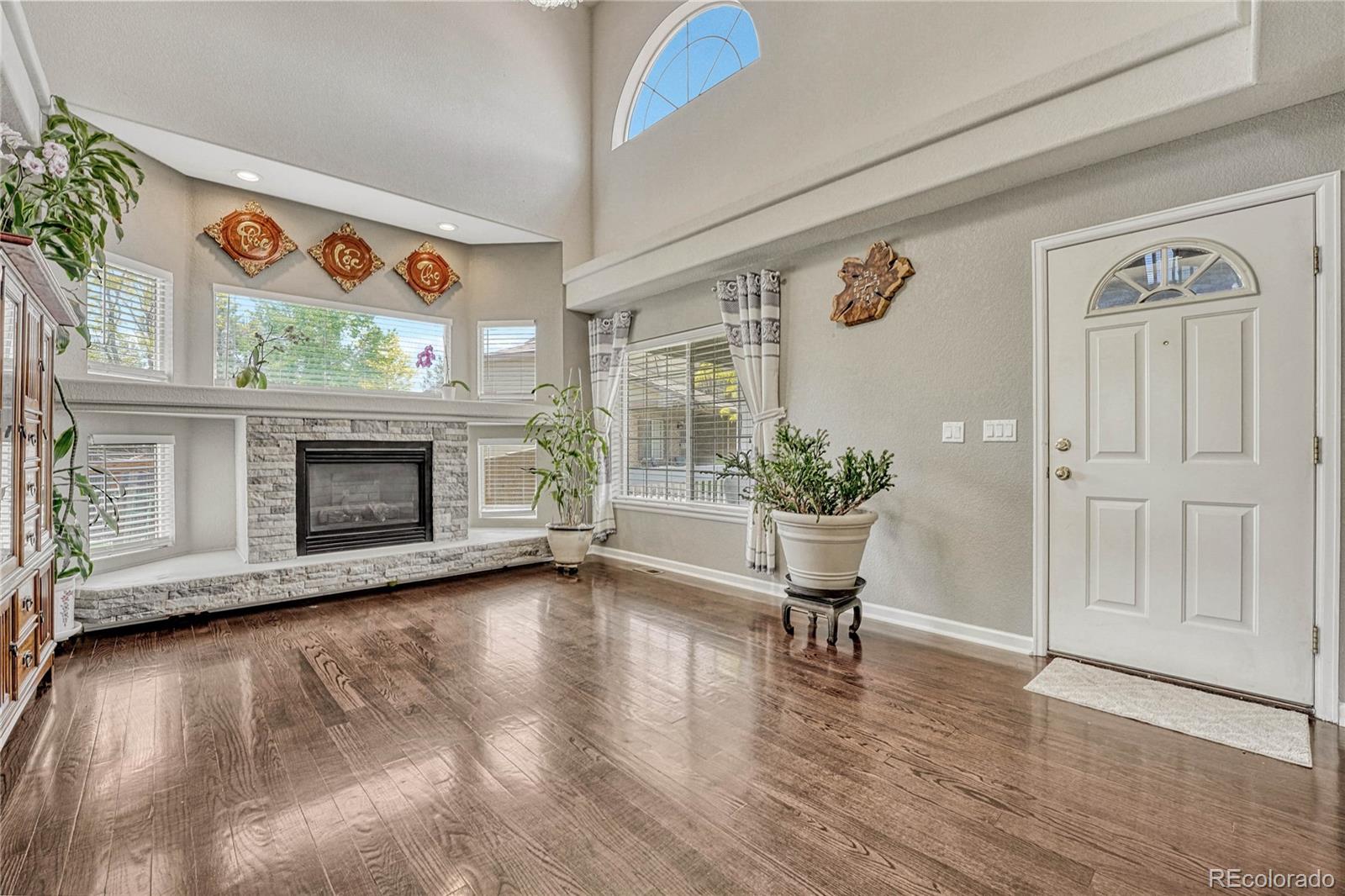 10174 Fawnbrook Lane Highlands Ranch, CO 80130 - Photo 5 of 49 Gallery Image 5