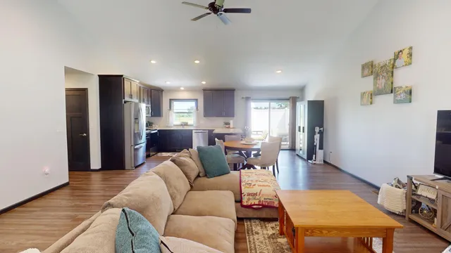 $269,500 | 305 1st Avenue Southwest, Geneva, MN 56035