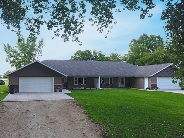 $269,500 | 305 1st Avenue Southwest, Geneva, MN 56035