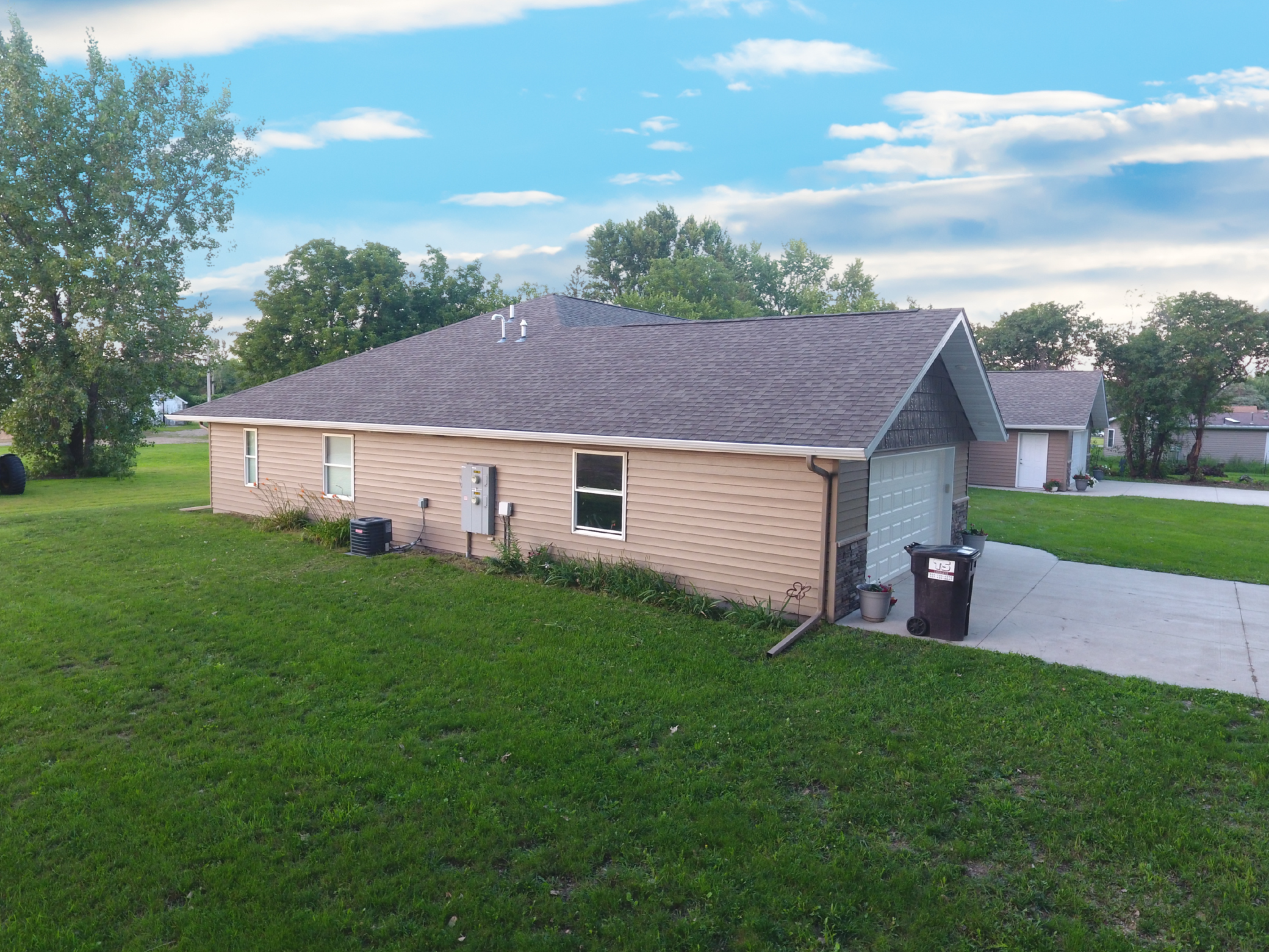 305 1st Avenue Southwest Geneva, MN 56035 - Photo 37 of 43
