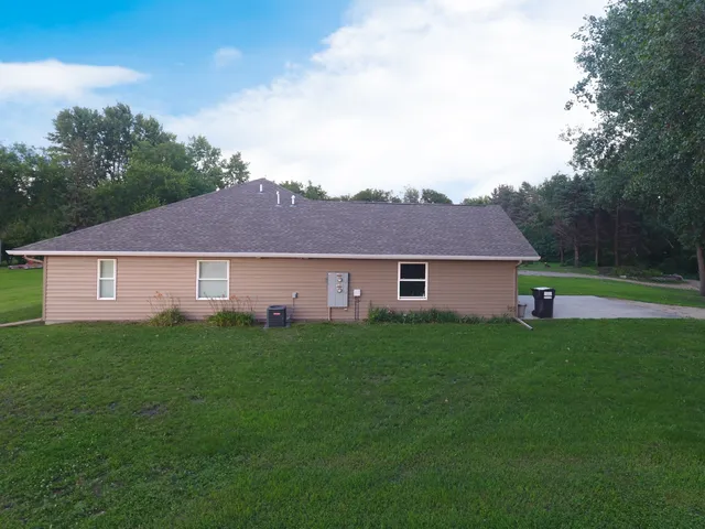 $269,500 | 305 1st Avenue Southwest, Geneva, MN 56035