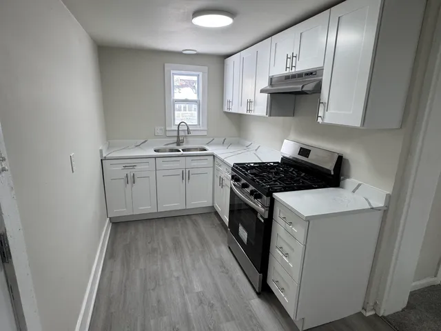 $229,000 | 932 Peck Avenue, Racine, WI 53404