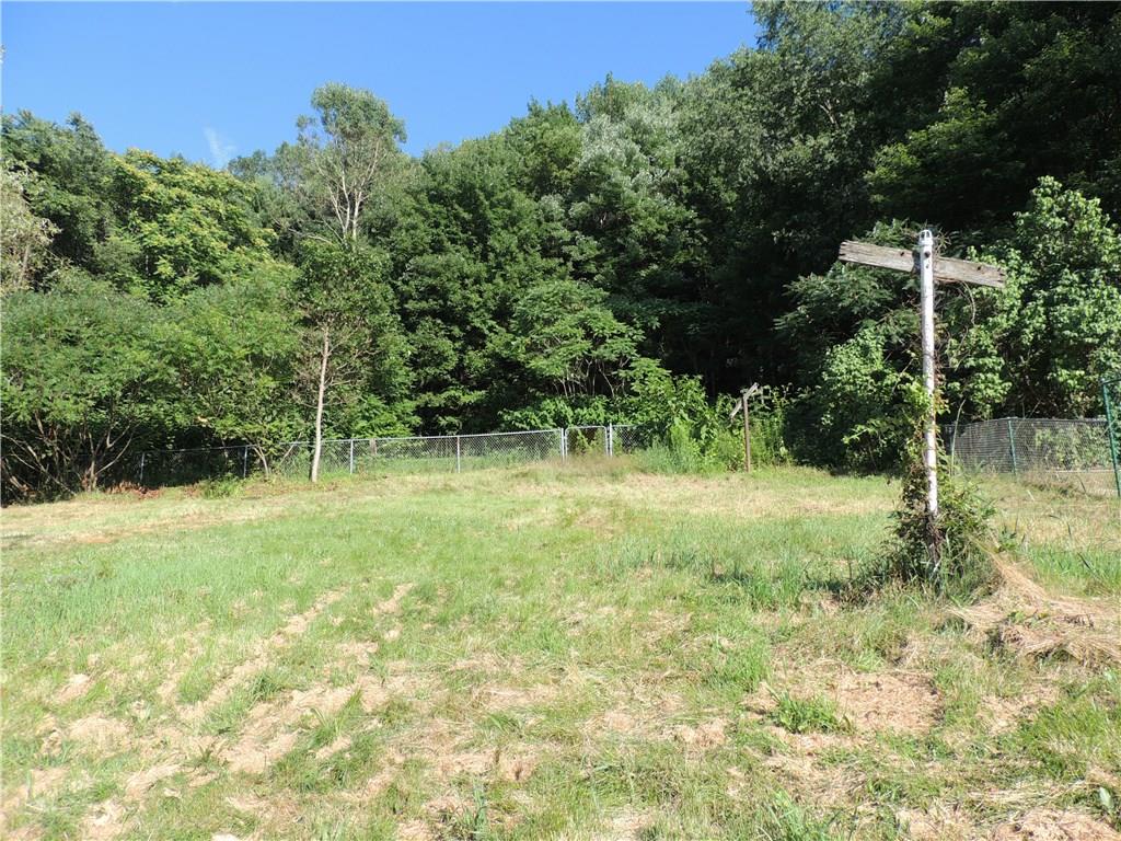293 Gemmell Road Clune, PA 15727 - Photo 3 of 16