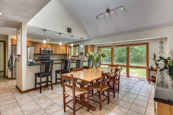 180 East Emerson Road Lexington, MA 02420 - Photo 11 of 27