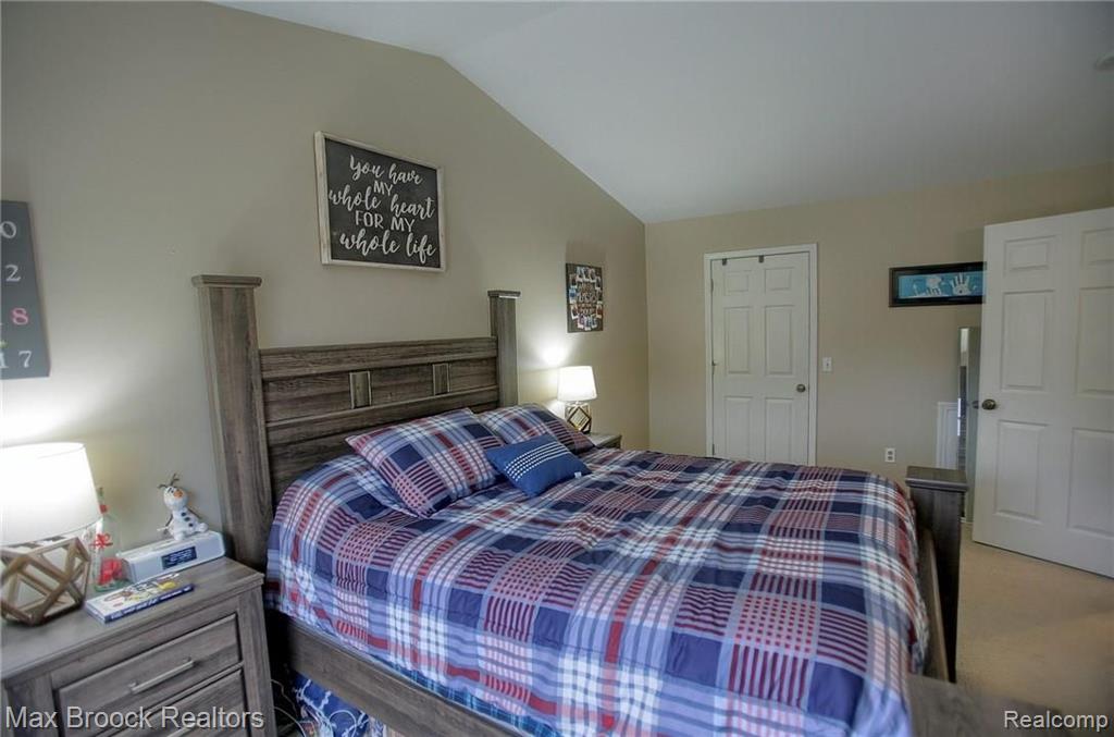 210 Pine Tree Ridge, Unit 4 Waterford, MI 48327 - Photo 16 of 22