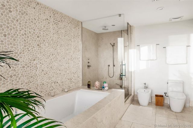 $1,860,000 | 17121 Collins Avenue, Unit 2401, Sunny Isles Beach, FL 33160