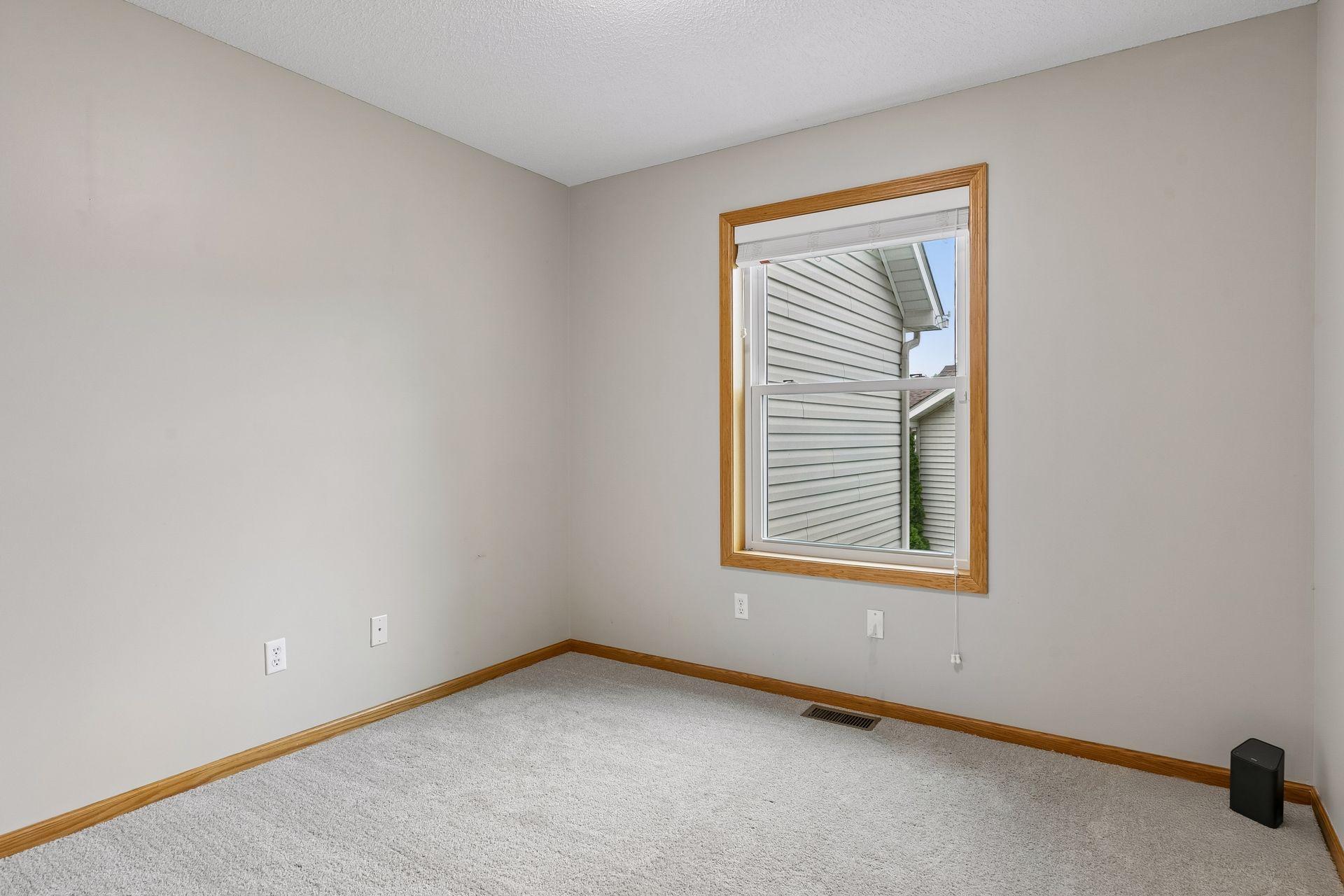 10362 Fox Run Road Woodbury, MN 55129 - Photo 29 of 83 Gallery Image 29