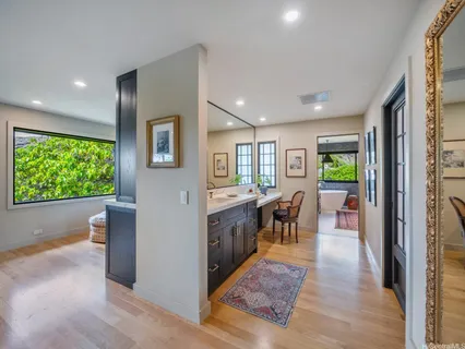 $13,800,000 | 6015 Kalanianaʻole Highway, Honolulu, HI 96821