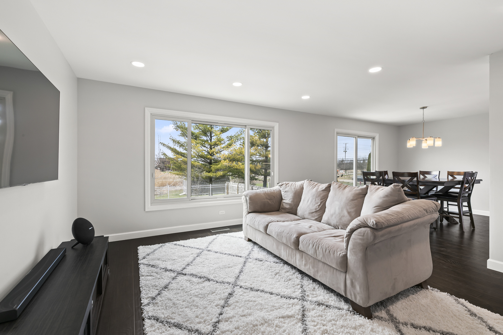 22 North High Point Road Round Lake, IL 60073 - Photo 3 of 32 Gallery Image 3