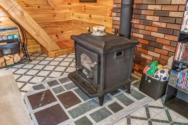 $385,000 | 5 Pine Lane, Dallas Plt, ME 04970