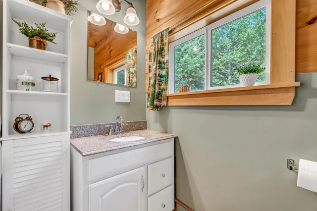 $385,000 | 5 Pine Lane, Dallas Plt, ME 04970