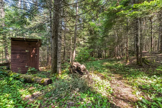 $399,000 | 5 Pine Lane, Dallas Plt, ME 04970