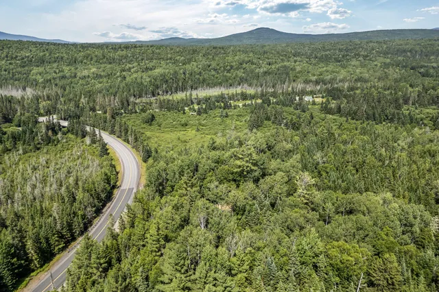 $385,000 | 5 Pine Lane, Dallas Plt, ME 04970