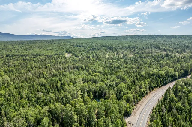 $385,000 | 5 Pine Lane, Dallas Plt, ME 04970