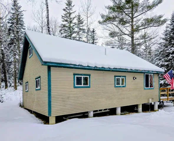 $385,000 | 5 Pine Lane, Dallas Plt, ME 04970