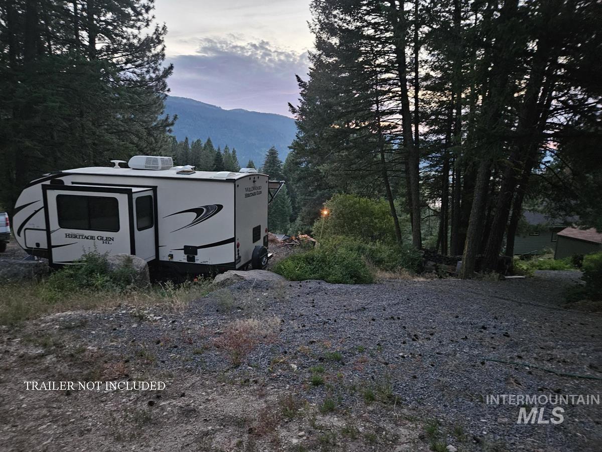 507 Collier View Road Cascade, ID 83611 - Photo 2 of 18 Mountain Get Away