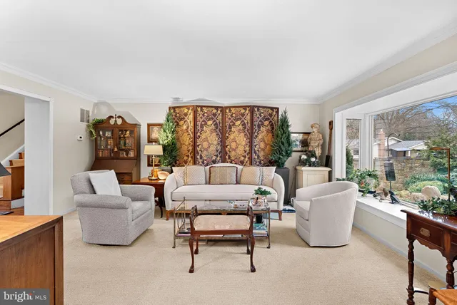 $1,300,000 | 8527 Pappas Way, Annandale, VA 22003