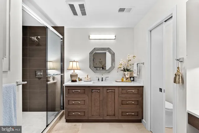 $1,300,000 | 8527 Pappas Way, Annandale, VA 22003