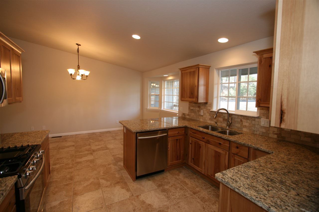 7822 North Starr Road Newman Lake, WA 99025 - Photo 6 of 20 Gallery Image 6