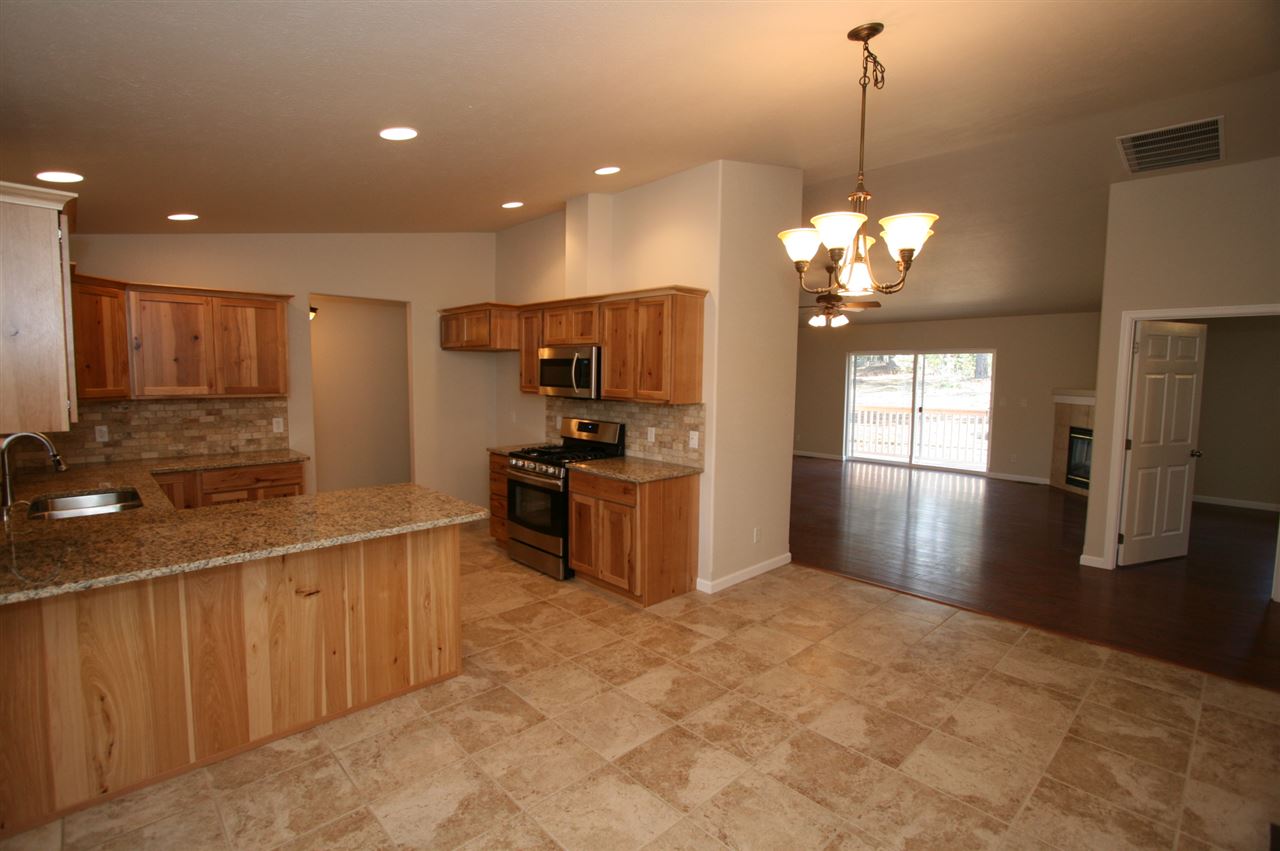 7822 North Starr Road Newman Lake, WA 99025 - Photo 8 of 20 Gallery Image 8
