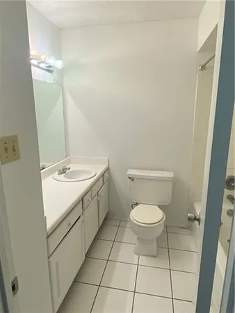 $1,250 | 3400 North Arnoult Road, Unit 210, Metairie, LA 70002