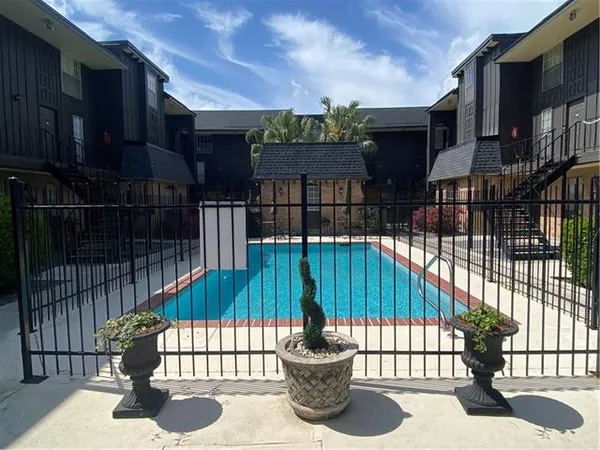 $1,250 | 3400 North Arnoult Road, Unit 210, Metairie, LA 70002