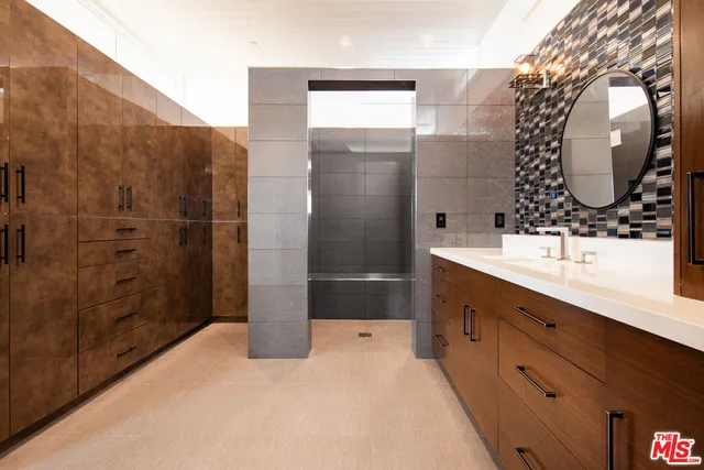 $15,249,000 | 934 1st Street, Manhattan Beach, CA 90266