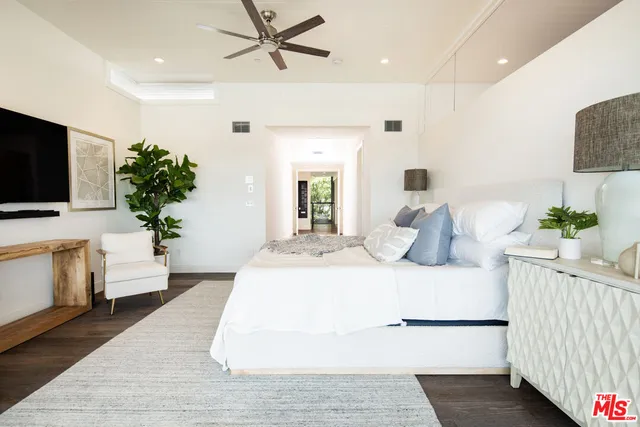 $15,249,000 | 934 1st Street, Manhattan Beach, CA 90266