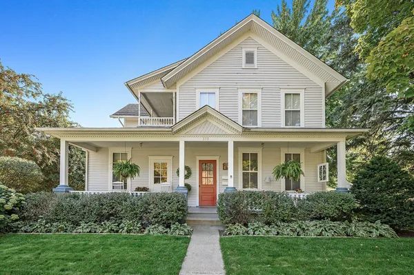 $639,000 | 333 West 2nd Street, Waconia, MN 55387