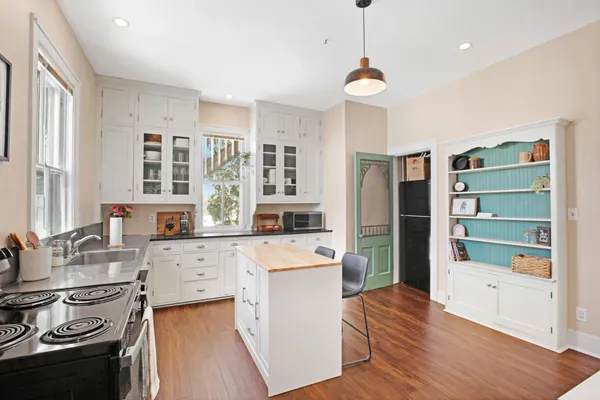 $639,000 | 333 West 2nd Street, Waconia, MN 55387