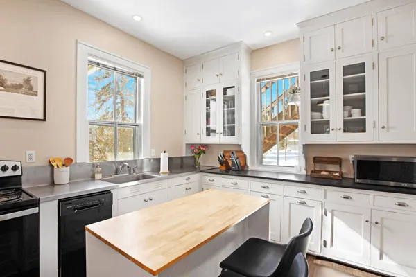 $639,000 | 333 West 2nd Street, Waconia, MN 55387