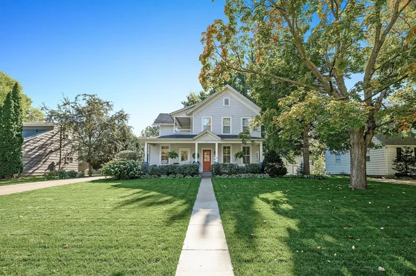 $639,000 | 333 West 2nd Street, Waconia, MN 55387