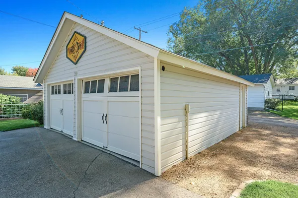 $639,000 | 333 West 2nd Street, Waconia, MN 55387