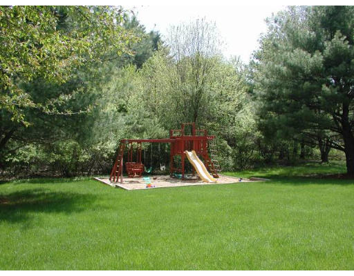 34 Old Stage Road Chelmsford, MA 01824 - Photo 11 of 12 Gallery Image 11