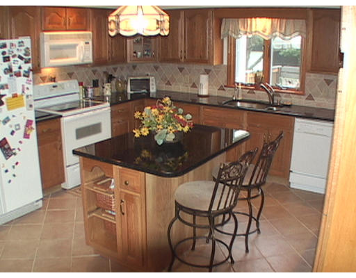 34 Old Stage Road Chelmsford, MA 01824 - Photo 5 of 12 Gallery Image 5