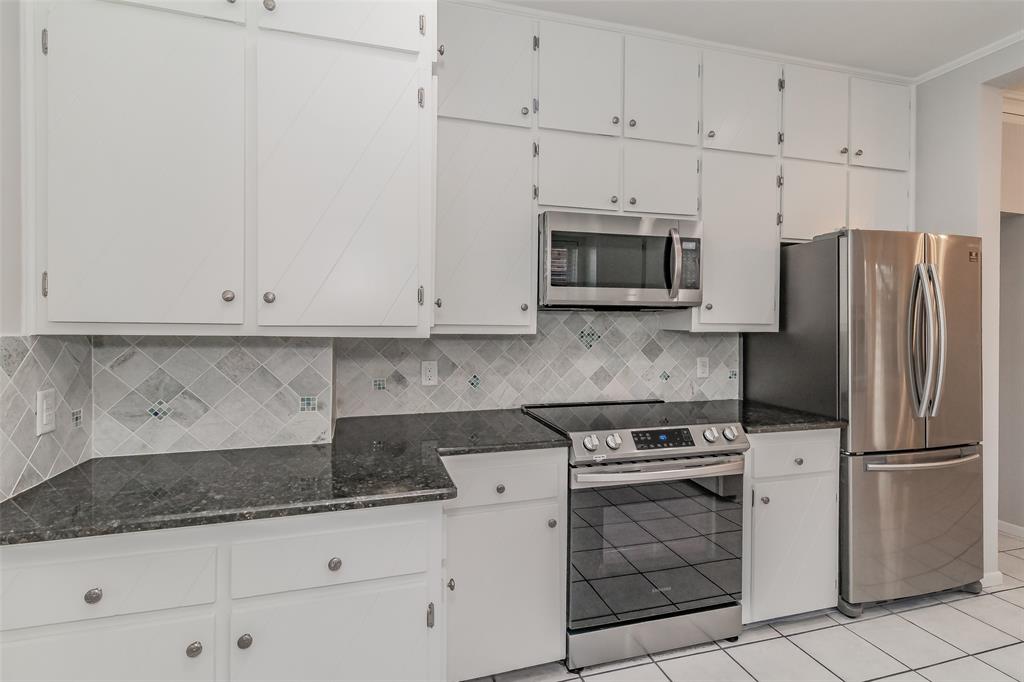 2311 Warner Road Fort Worth, TX 76110 - Photo 32 of 37