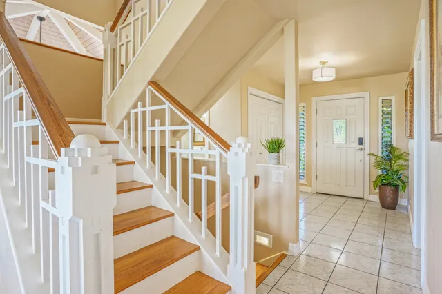 a view of an entryway